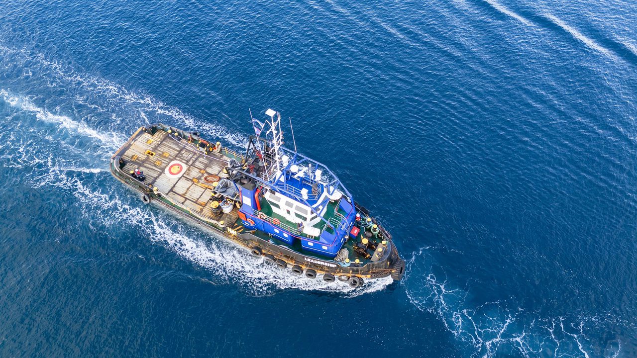 LEADERSHIP — Harbour & Offshore Tug – 48 Tbp